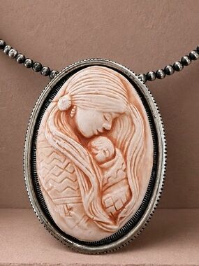 Carolyn Pollack Sterling Silver Native American Mother&Child Cameo Pendant 30g